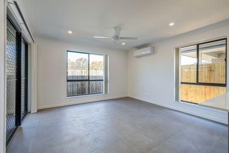 Family Home In Brookhaven! - Photo 2