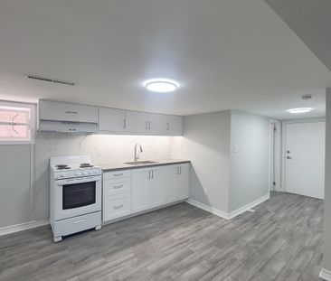 For Lease - 238 Strathmore Boulevard Unit# Lower, Toronto, Ontario - Photo 4