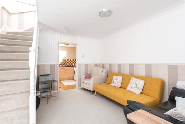 2 bedroom terraced house to rent - Photo 1