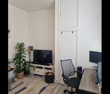 1 Bed Flat, Montrell Road, SW2 - Photo 2