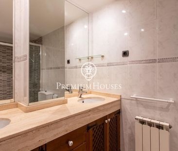 Casa esquinera con piscina comunitaria y preciosas vistas al mar - Photo 4