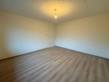 Prachtig gerenoveerde woning, rustig gelegen - Foto 2