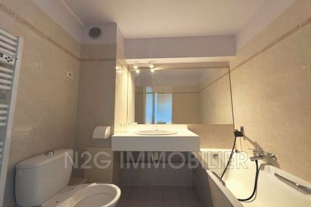 Location Appartement 1 pièce 29m² MANDELIEU LA NAPOULE 06210 - Photo 2