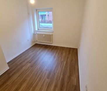 Hier findet jeder seinen Platz: sanierte 2 Zimmer Single-Wohnung - Photo 6