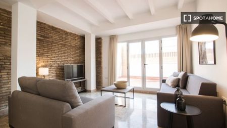 Luxury Apartment for rent in Valencia - Photo 3