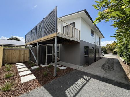 Comfort on Catherine Cres - Photo 2