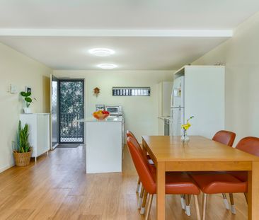 STUNNING APARTMENT WITH THE SIZE & THE VIEWS! - Photo 5