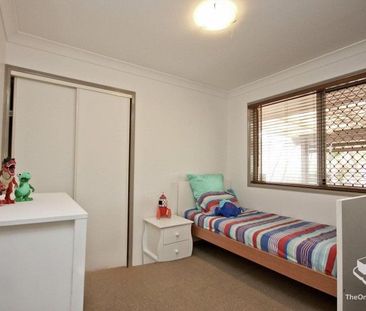 Hidden gem in Burleigh waters . - Photo 4