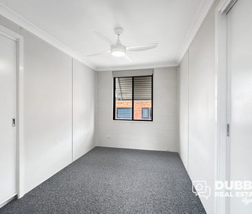 UPSTAIRS UNIT IN THE HEART OF DUBBO. - Photo 3