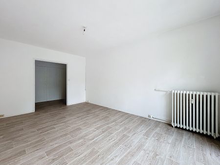 Location Appartement 3 pièces 57m² ST LO 50000 - Photo 2