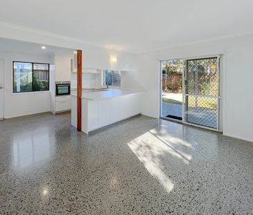 Renovated unit near Tallebudgera Creek - Photo 4