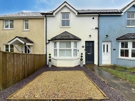 3 bed terraced house to rent in Oakhill Drive, Saundersfoot, SA69 - Photo 1