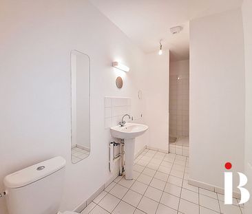 Location Appartement 1 pièce 21m² CARQUEFOU 44470 - Photo 3