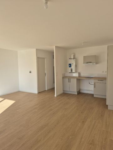 Location Appartement 3 pièces 69m² NIEPPE 59850 - Photo 2