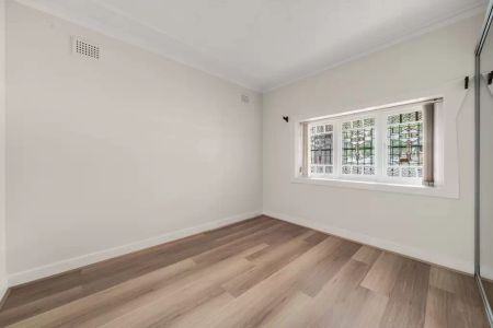 Freshly Updated Family Home in a Prime Hurlstone Park Location - Photo 3