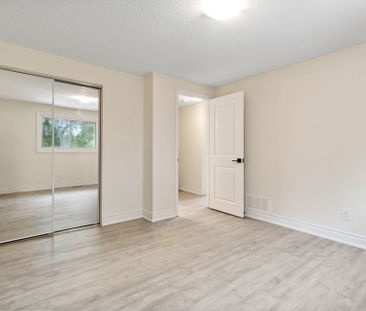 For Lease - 3642 Ellengale Drive, Mississauga, Ontario - Photo 4
