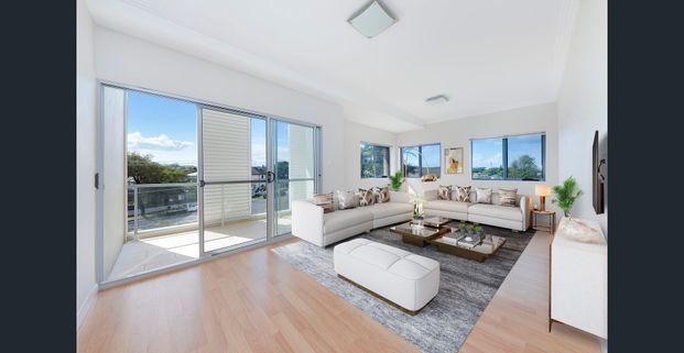 Spacious & Modern Two Bedroom Apartment - Photo 1