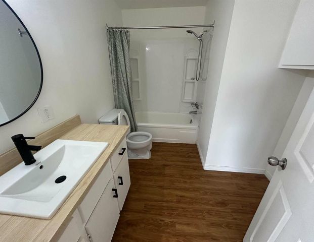 Immeuble - 540 13e Av Nord 3 1/2 Sherbrooke - Près Cégep De Sherbrooke - Photo 1