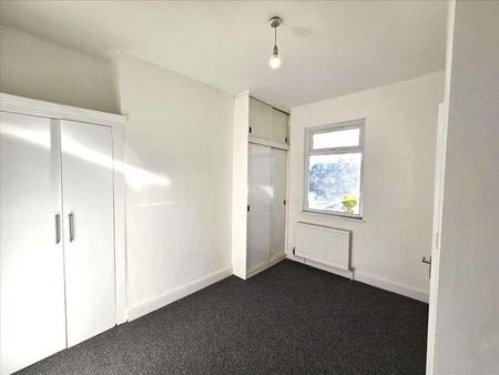 Myddleton Road, Wood Green, N22 - Photo 2