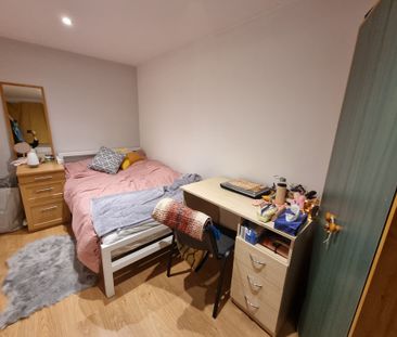 3 Bed Student Accommodation - Photo 3