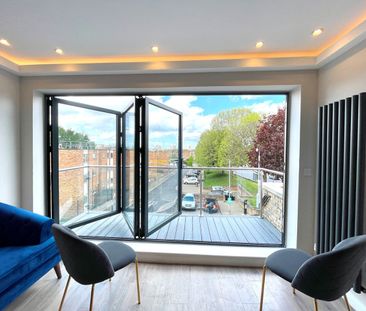 3 Bed Flat, Lavender Hill, SW11 - Photo 2