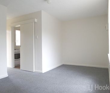 11/2 Donald Road, Queanbeyan NSW 2620 - Apartment For Rent | Domain - Photo 3