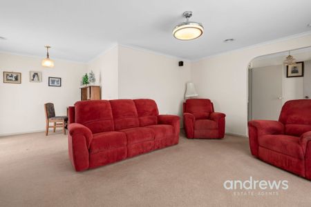 14 Ottoman Court, St Albans Park - Photo 2