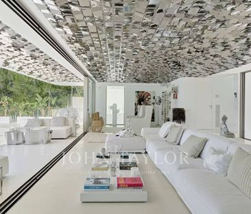 Luxury Villa for rent in Es Cubells, Balearic Islands - Photo 6