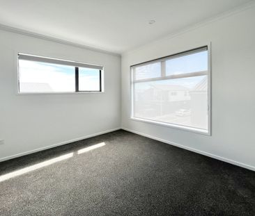 Modern family home - Photo 3