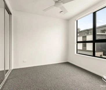 Luxury 4 Bedrooms Townhouse - Photo 6