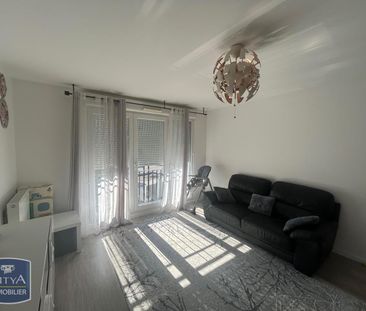 Location Appartement 4 pièces 76m² CORBEIL ESSONNES 91100 - Photo 2