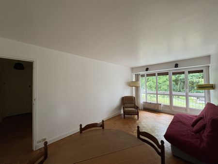 Appartement 2 Pièces MEUBLE + cave + parking extérieur - Photo 4