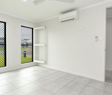 14 Wigton Court, Bushland Beach - Photo 2