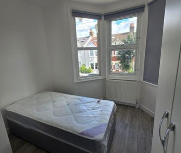 Room in a Shared House, Corsehill St, SW16 - Photo 1