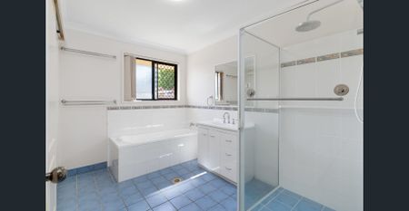 Low-Set Brick Home in a Prime Location! - Photo 4