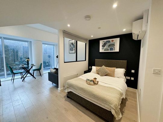 Studio to rent - Photo 1