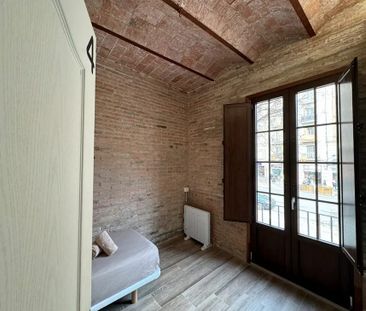 Travessera de Gràcia, Barcelona, Catalonia 08024 - Photo 1