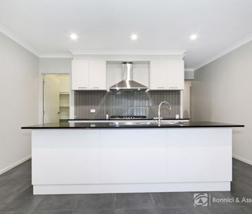 9 Mcswiney Court, Leneva - Photo 5