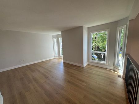 Upper Home in Desired East Abbotsford - Photo 5