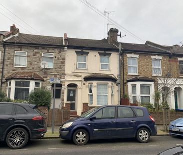 Studio to rent - Photo 6