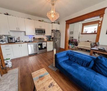 54 West Ave N, Hamilton - 2 Bedroom Apartment - Photo 1