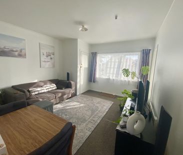 Easy Care Flat in close proximity to Richmond - Photo 1