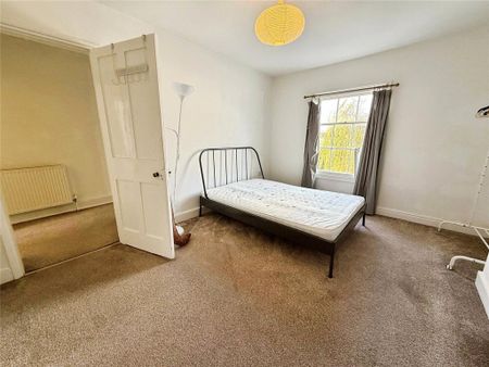 3 bedroom maisonette to rent - Photo 4