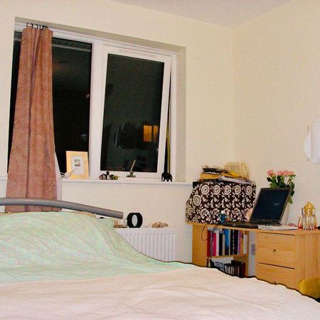 1 bedroom in a house share to rent - Photo 3