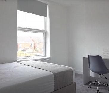 2 bedroom house to rent - Photo 1