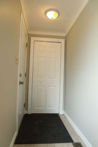 For Lease - 24 Flower Street, St. Catharines, Ontario - Photo 2