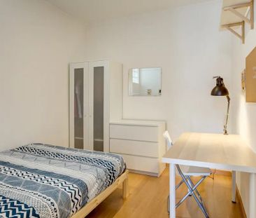 Rua Morais Soares, Lisbon, Lisbon 1170-079 - Photo 1
