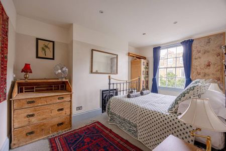 3 bedroom maisonette to rent - Photo 3