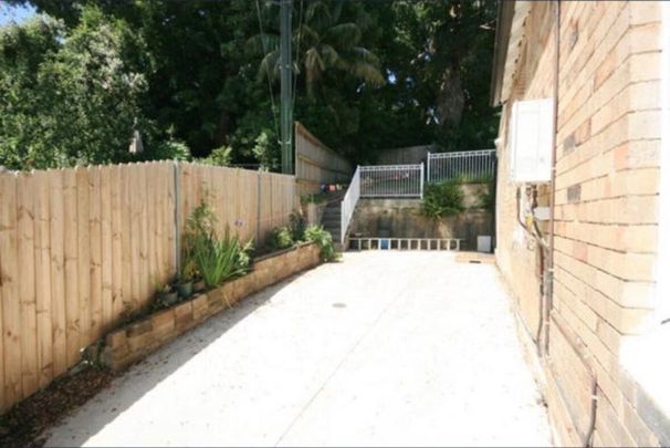 North Sydney - Photo 1