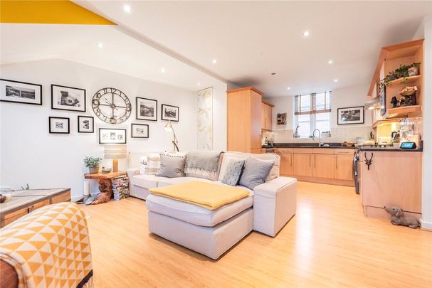 2 bedroom apartment to rent - Photo 1